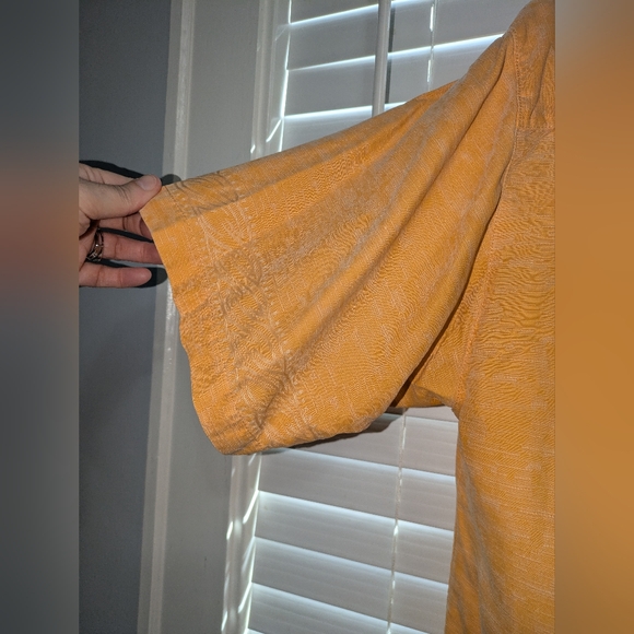 Tommy Bahama Orange Casual Silk Button Down Shirt. GUC Size small - Picture 7 of 16